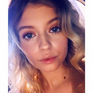 Meet your Posher, Savannah